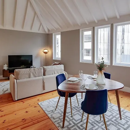 Апартаменты Charming Loft With Mezzanine In The Center